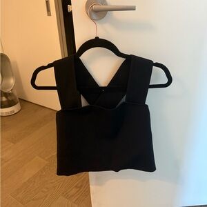 Babaton (Aritzia) criss cross top knit top